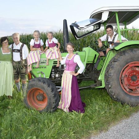 Ferienhof Off Lägenhet Sindelsdorf Exteriör bild